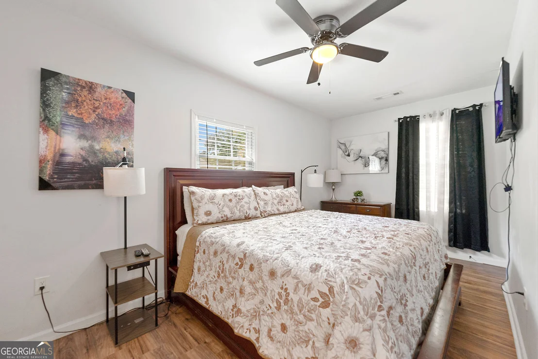 Photo of 5989 Bowden Street