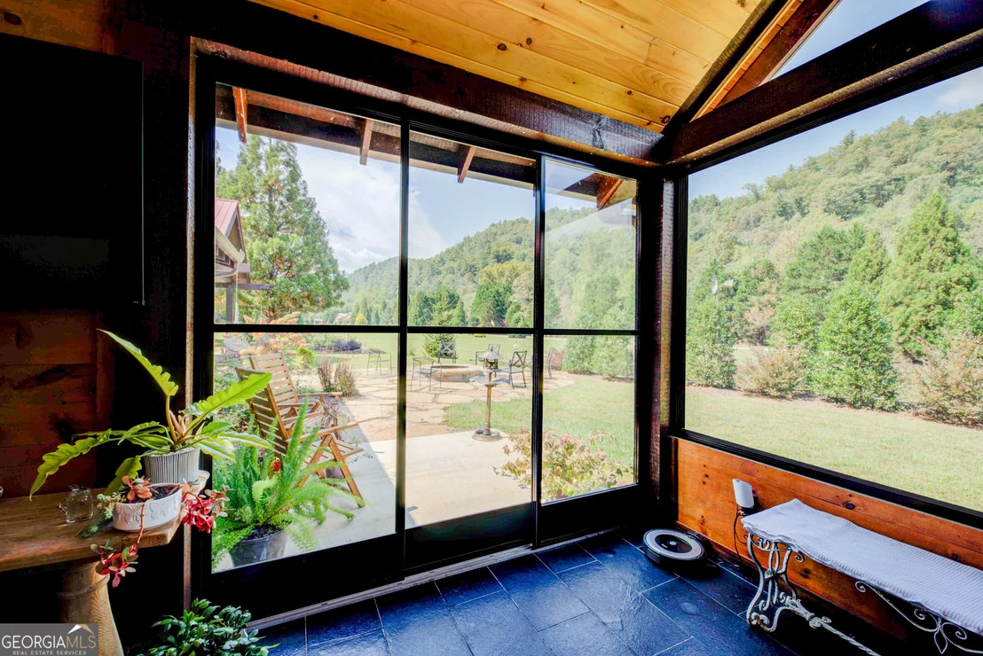 Photo of 141 Flying Ranch Drive