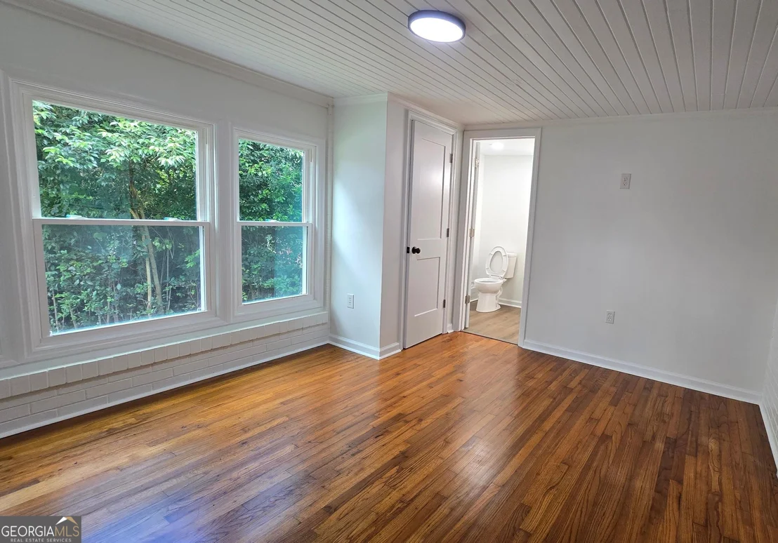 Photo of 2192 General Winship Drive