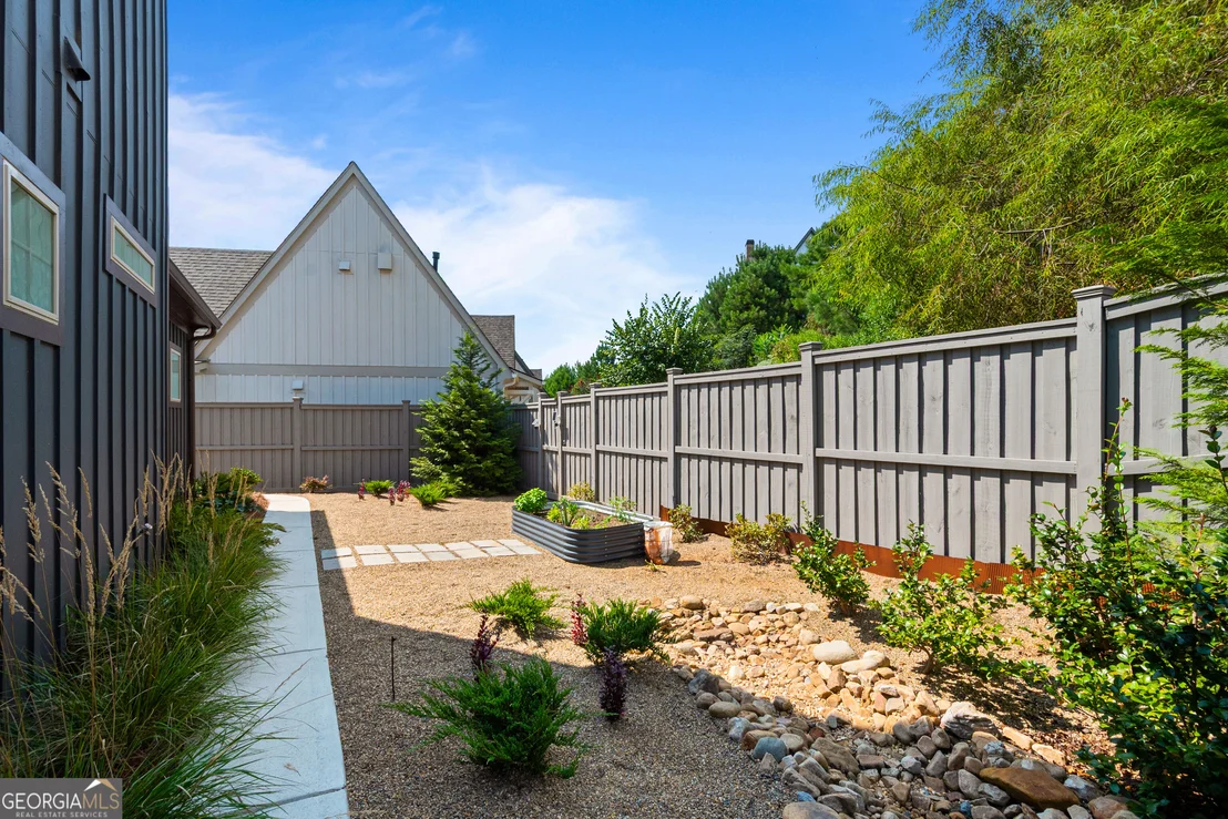 Photo of 220 Arbor Garden Circle