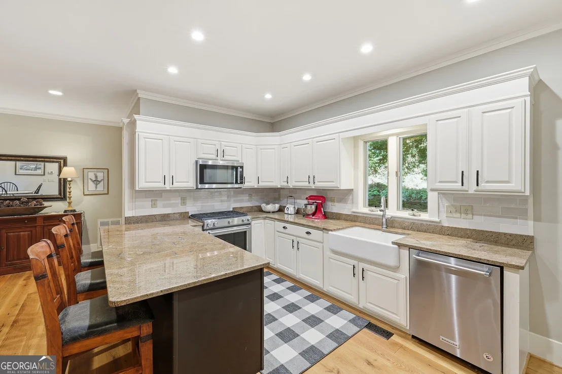 Photo of 160 Ridgepole Drive