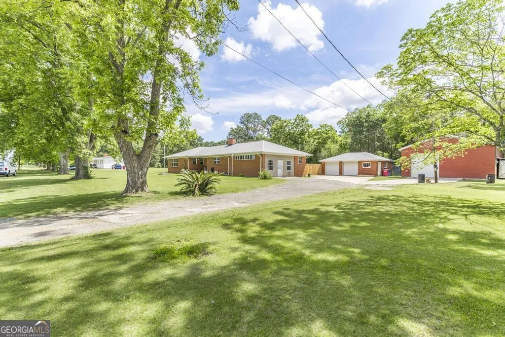 Photo of 3261 Walden Road
