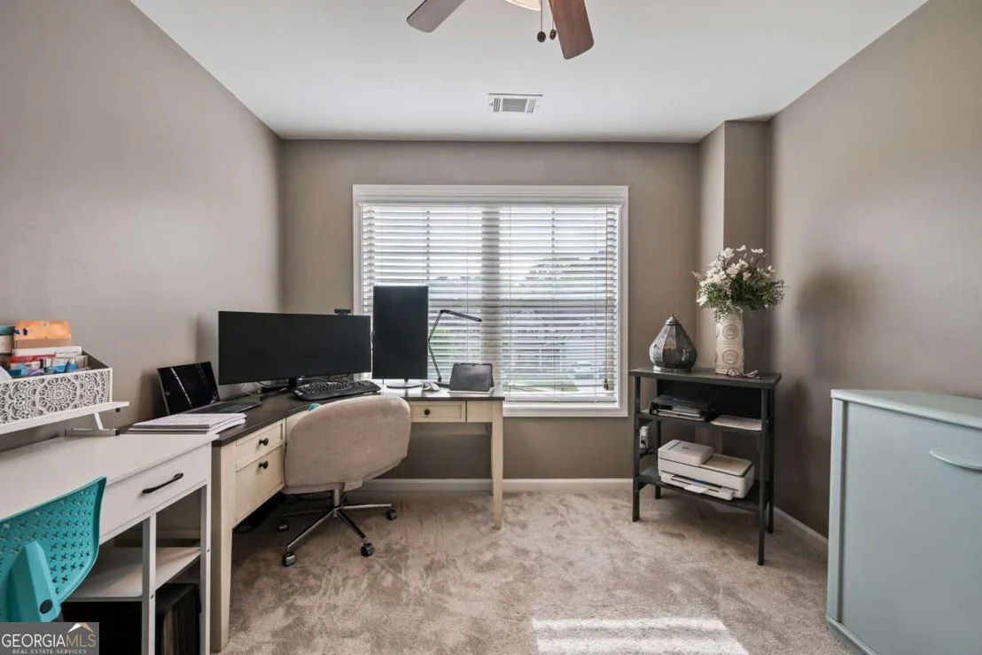 Photo of 555 Evergreen Way