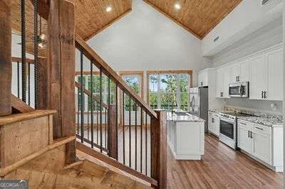 Photo of 60 Oak Forest Circle