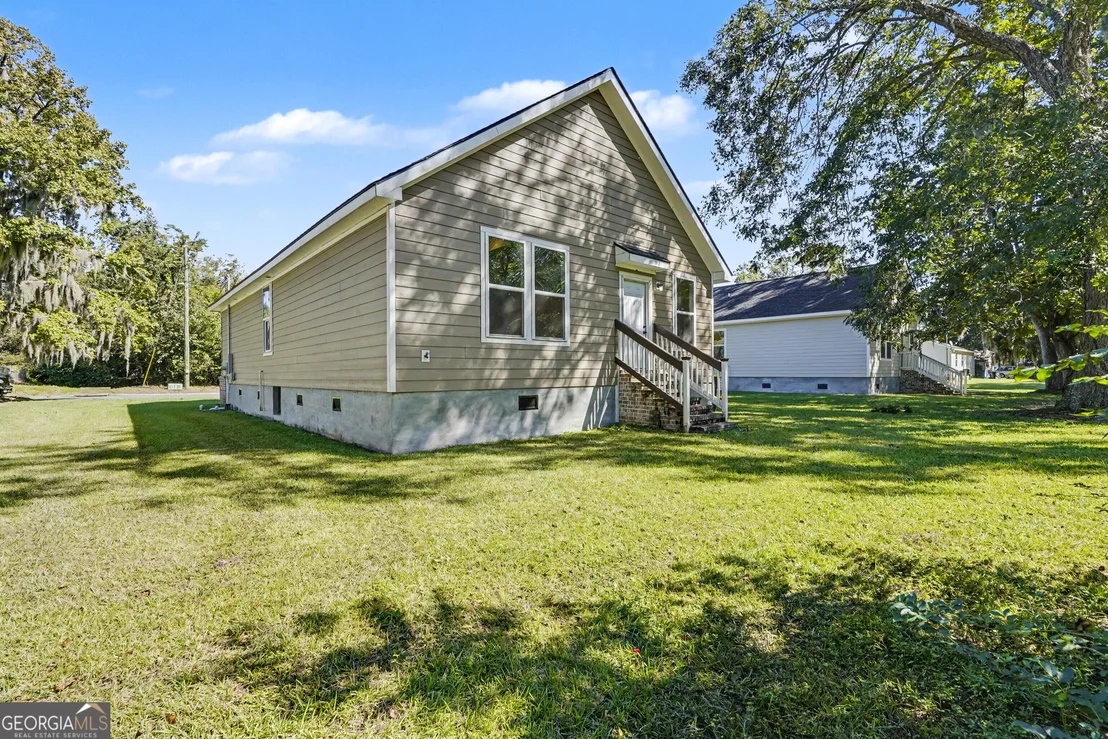 Photo of 1115 Bates Avenue