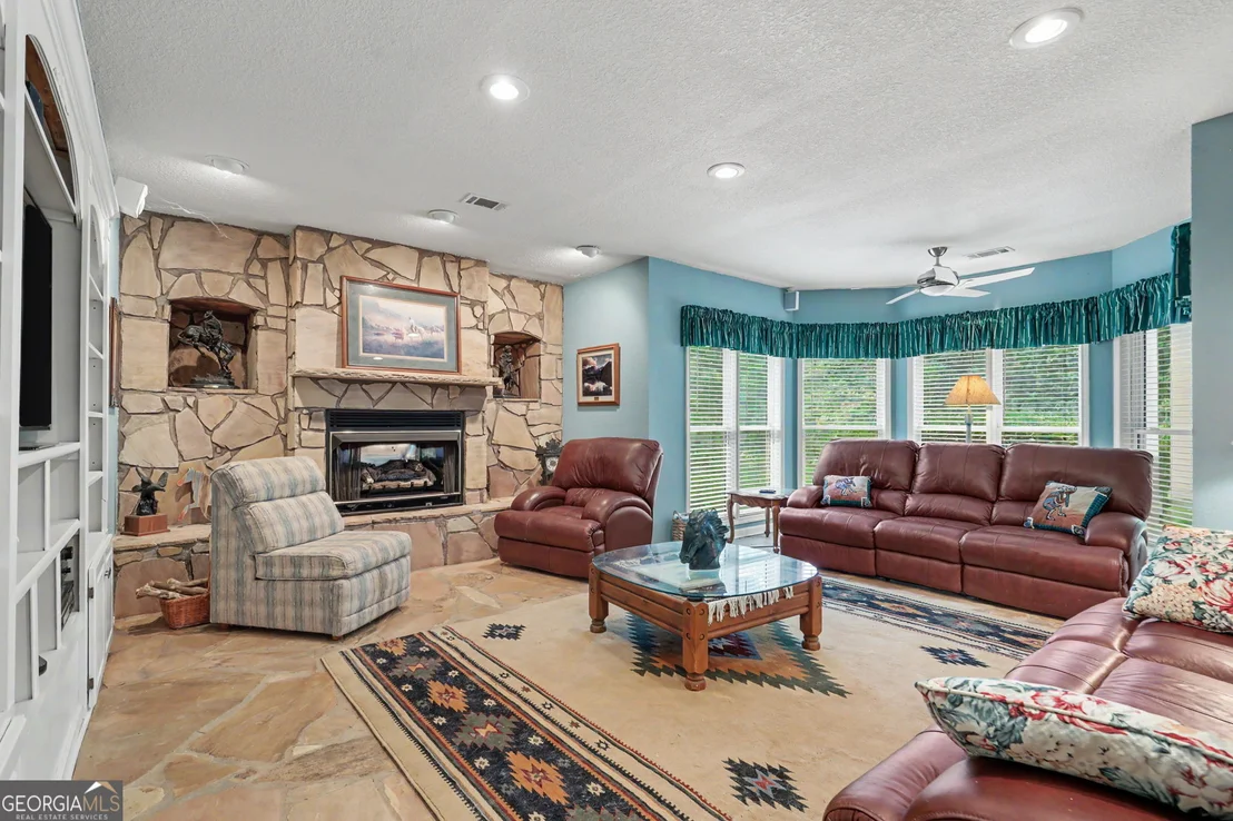 Photo of 285 Sunset View Road