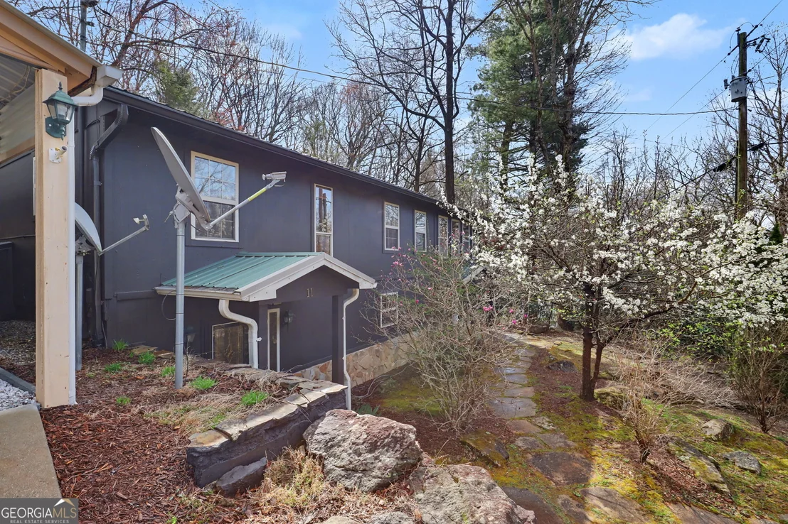 Photo of 11 Clearview Lane