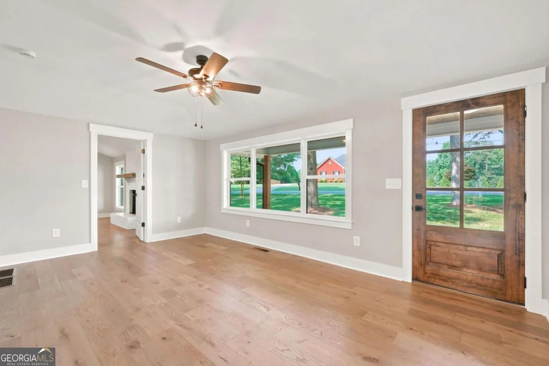 Photo of 1528 New Light Road