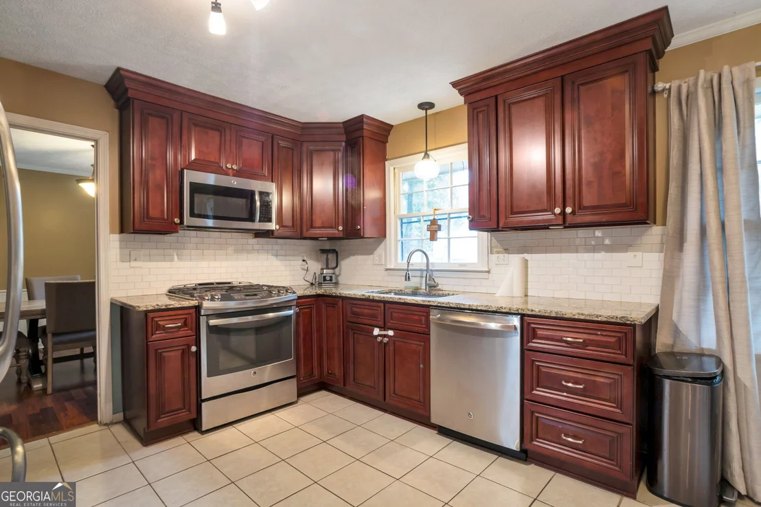 Photo of 1210 Brookside Drive NE