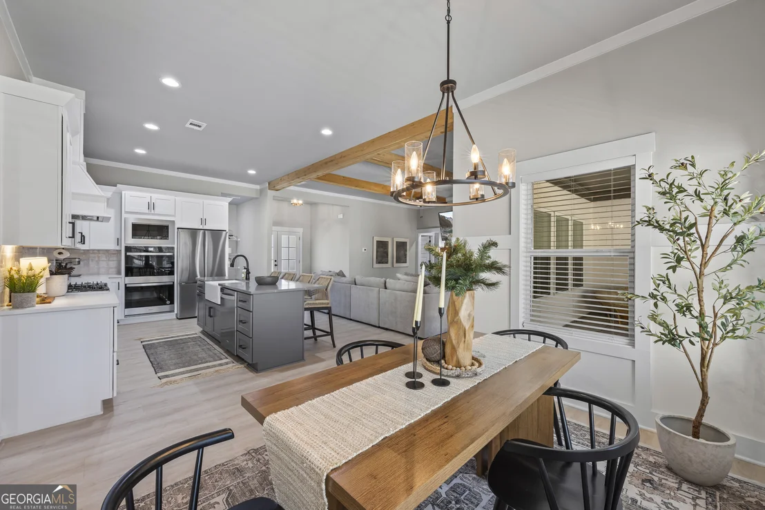 Photo of 152 White Oak Way