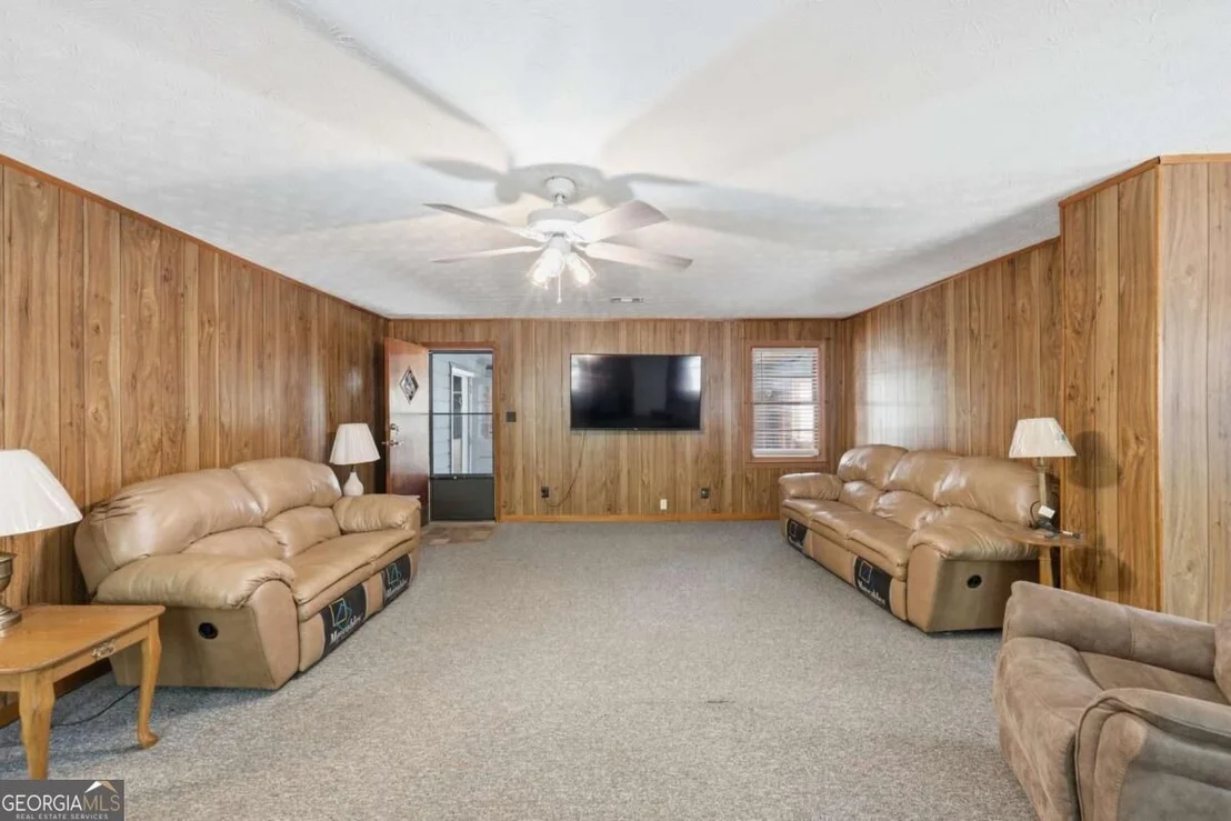 Photo of 1141 Stewart Road