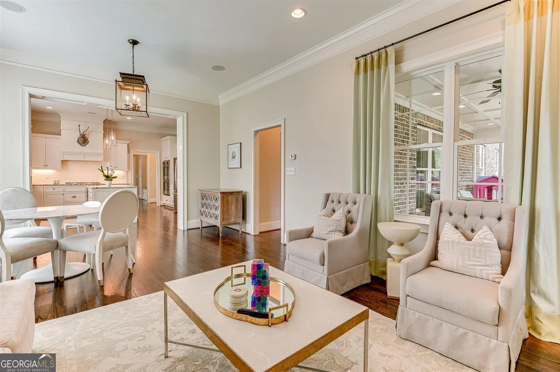 Photo of 1052 Emerald Place