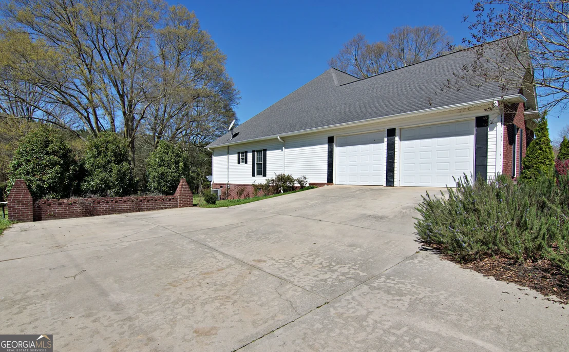 Photo of 7893 Athens Road