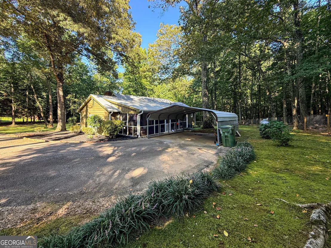 Photo of 330 Hancock Road