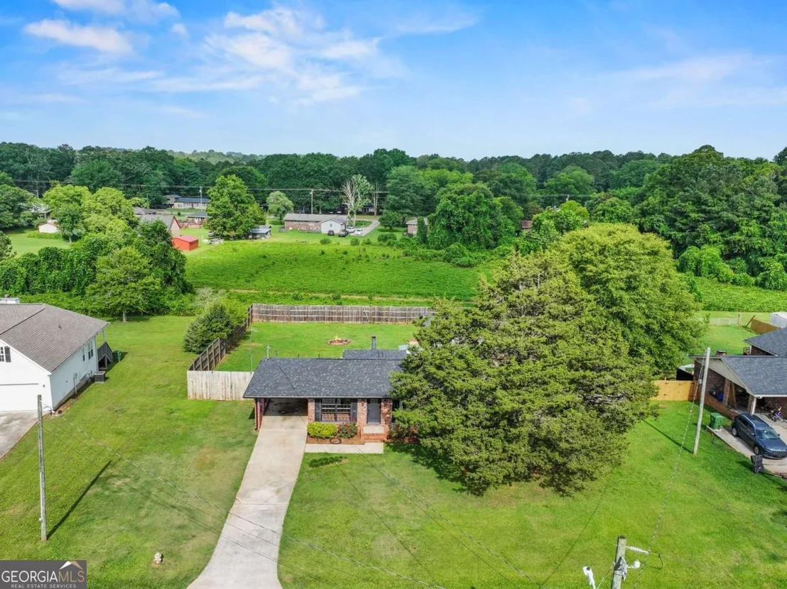 Photo of 617 Lakeview Drive