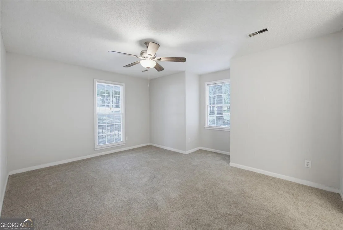 Photo of 440 Cowan Road