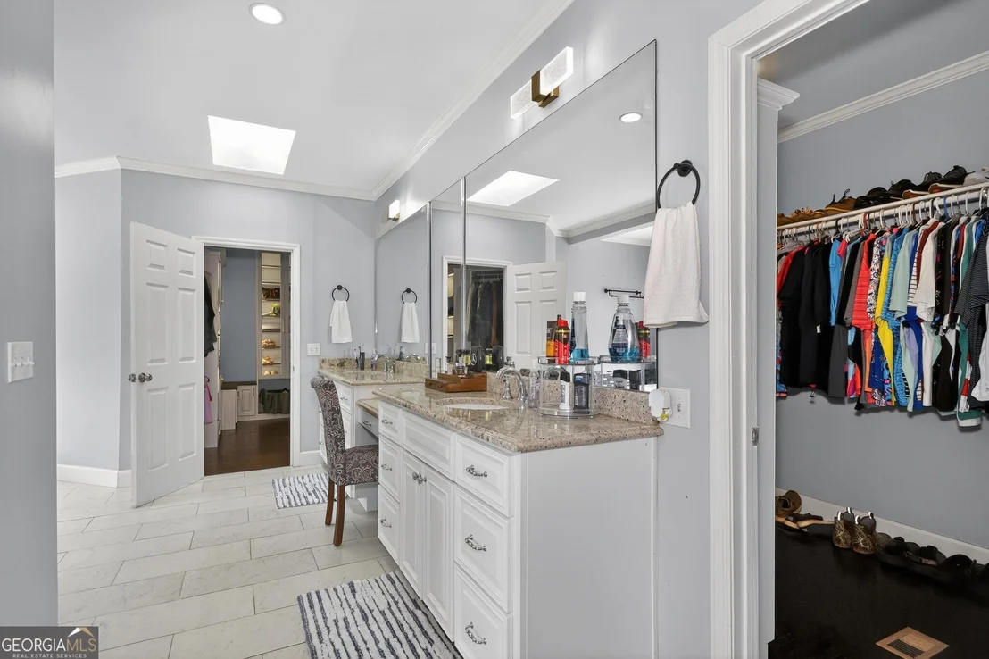 Photo of 7 Lakeview Cove