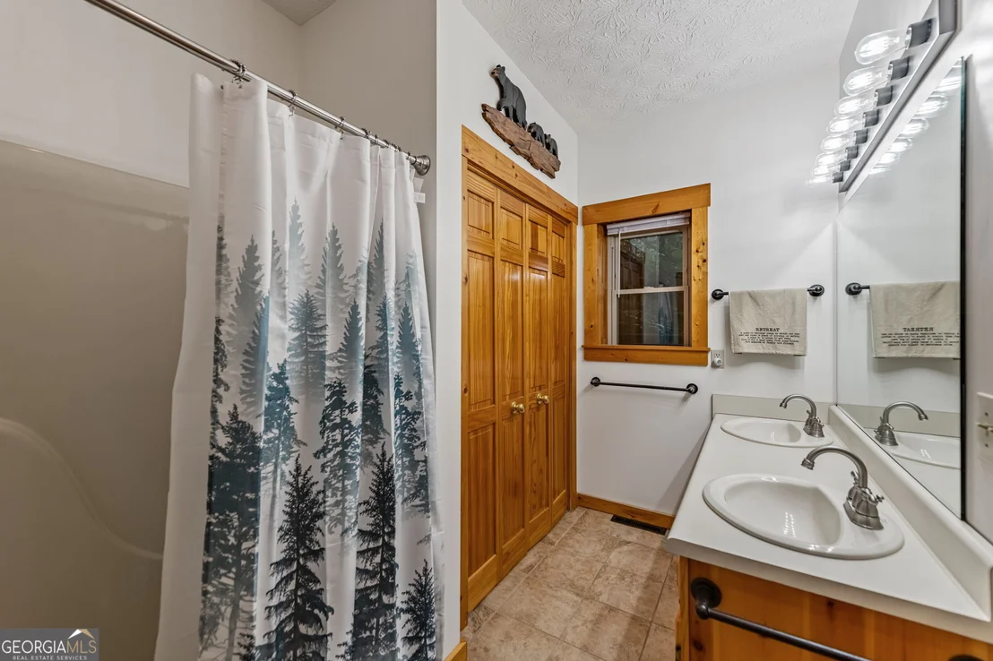 Photo of 4396 Highway 382 W