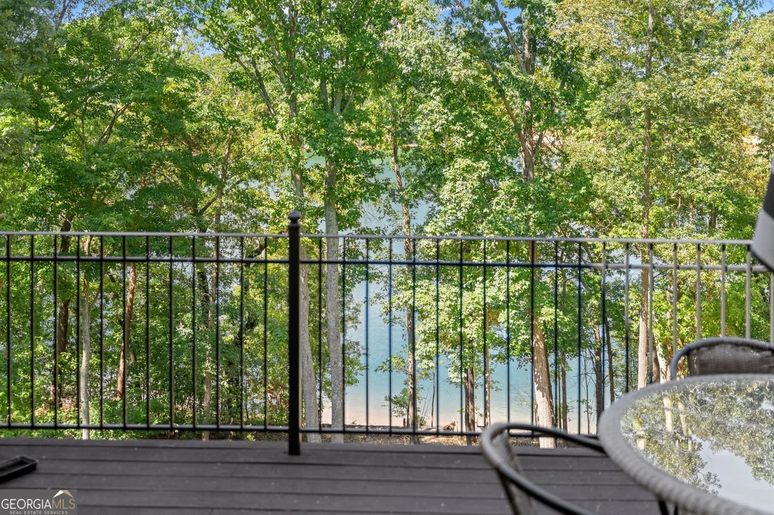Photo of 2819 Point Overlook