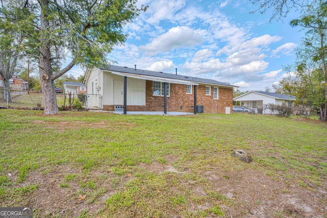 Photo of 2320 Mimosa