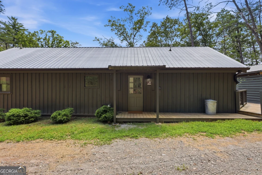 Photo of 121 Waterfalls Way