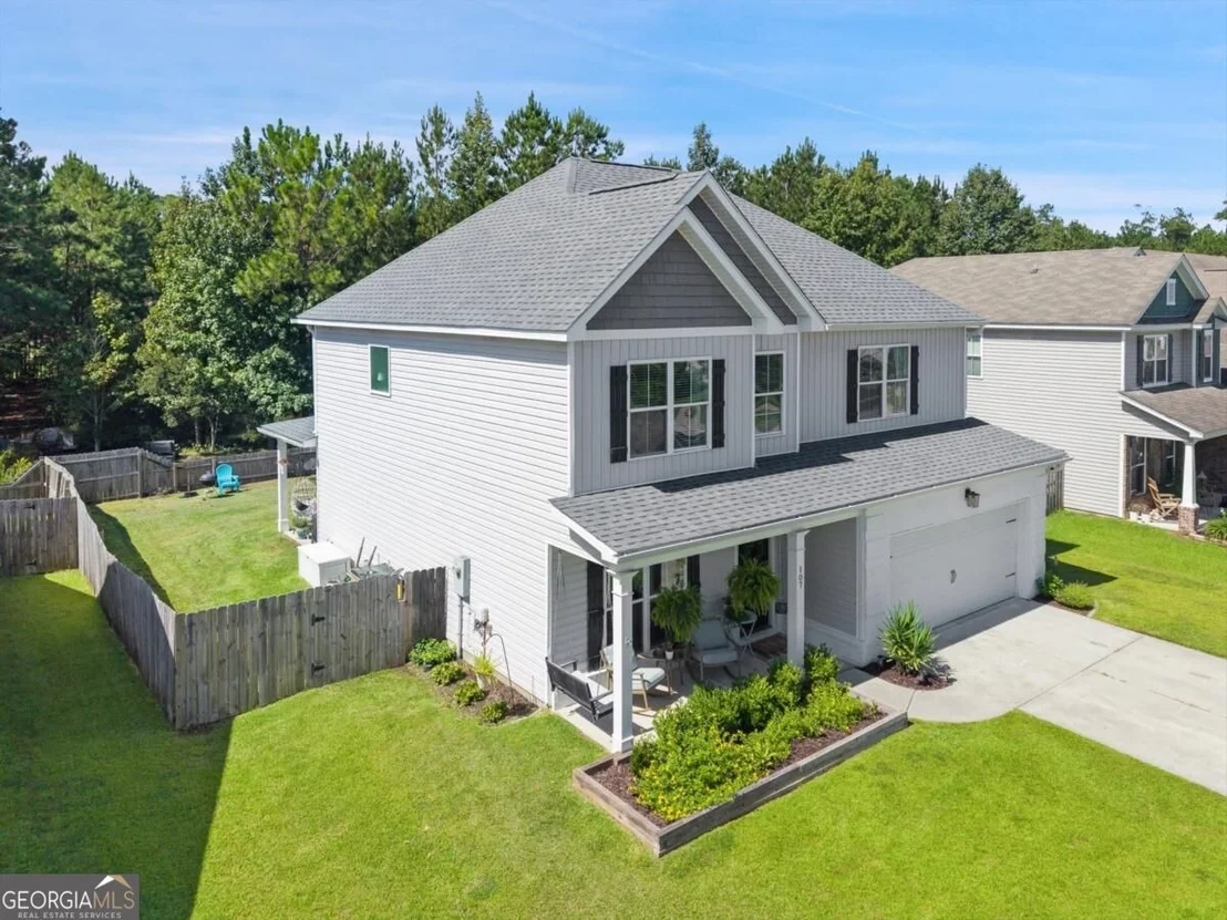 Photo of 107 Green Paddock Circle