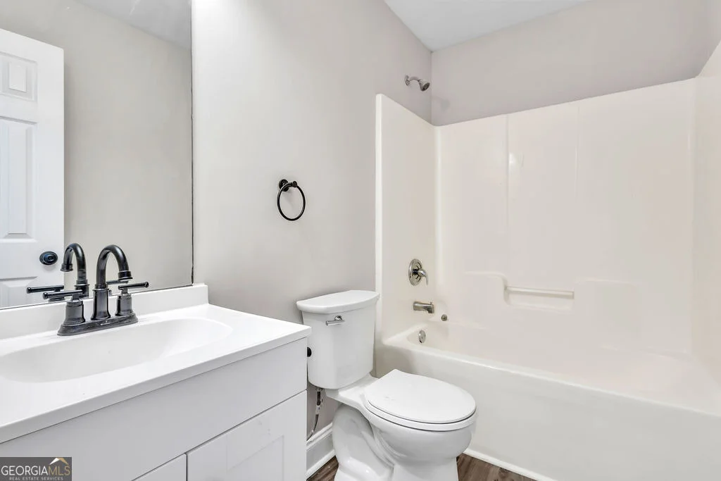 Photo of 405 Azalea Drive