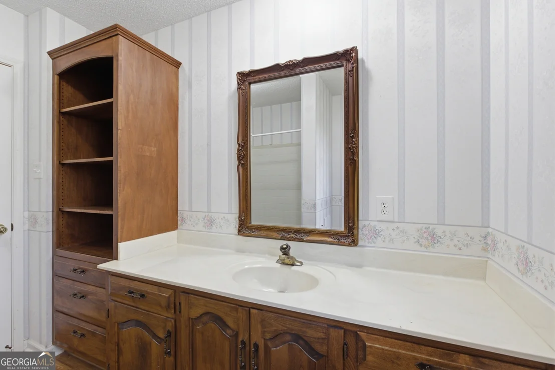 Photo of 304 Beaver Brook Drive