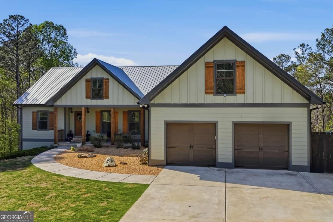 Photo of 2865 Flatbottom Road