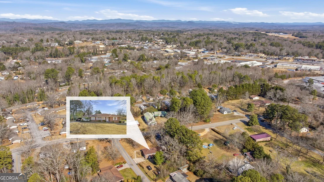 Photo of 27 Hilltop Lane
