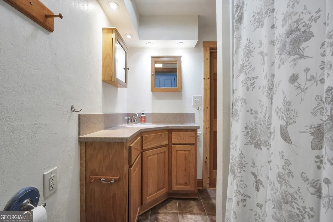 Photo of 531 Caldwell Road