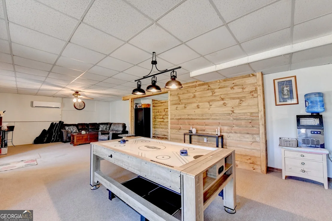 Photo of 1555 Lower River Road
