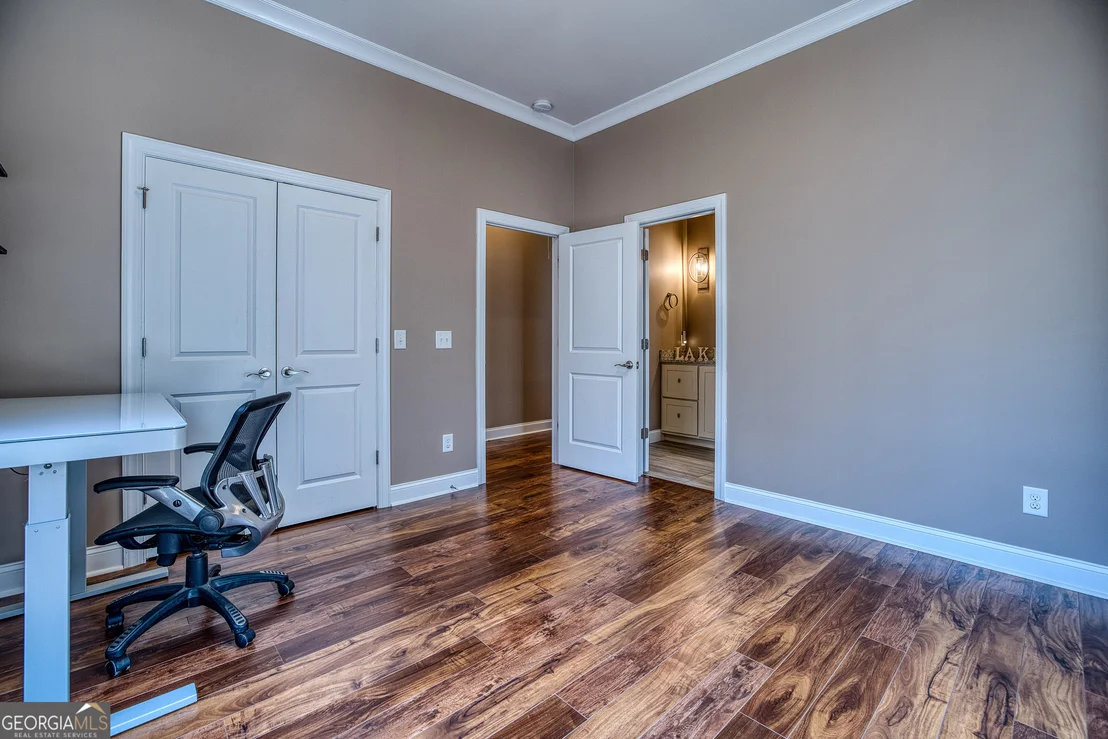Photo of 112 Springhill Lane
