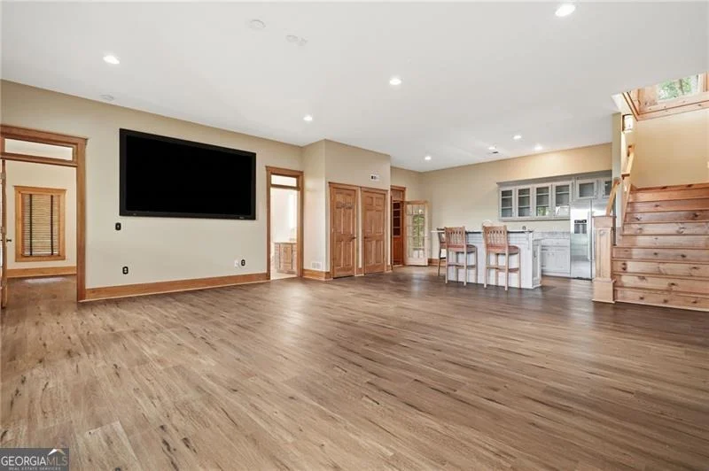 Photo of 861 Summit Drive