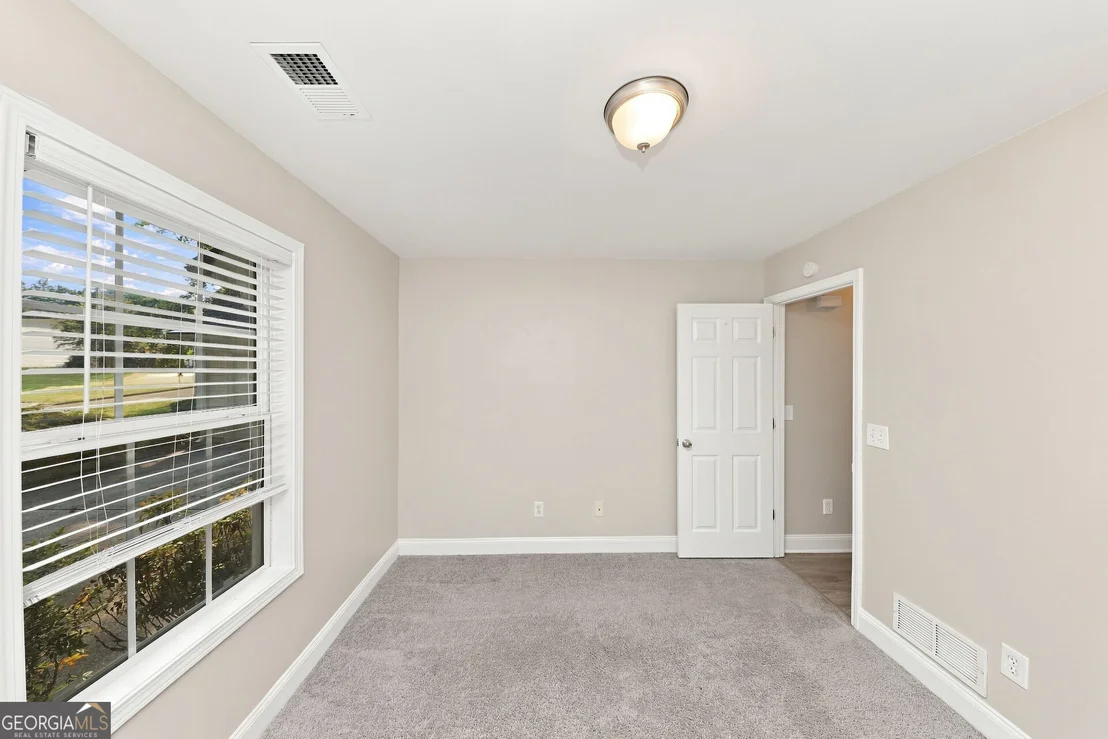 Photo of 32 Devynwood Lane