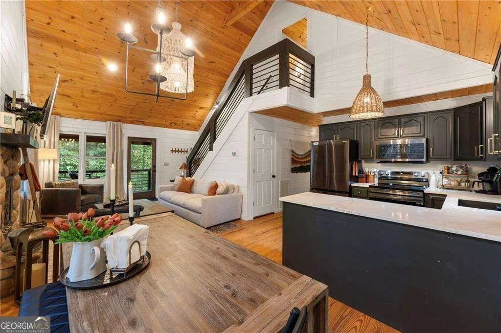 Photo of 120 Brookhaven Trail