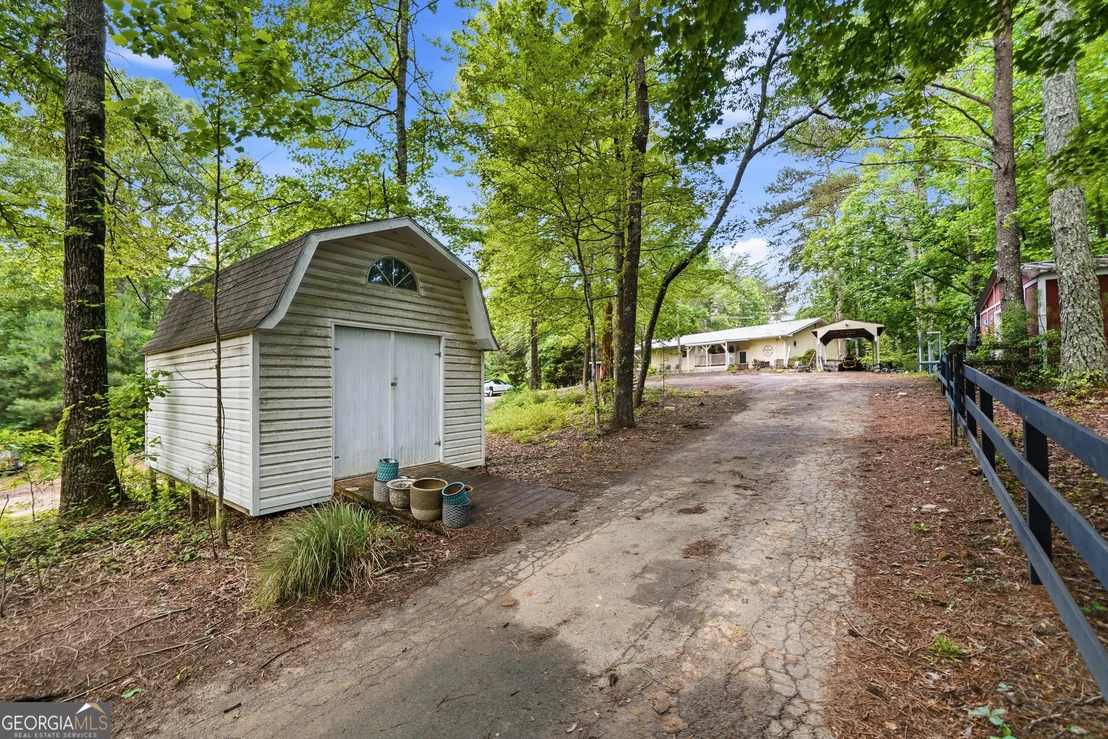 Photo of 2518 Henderson Mountain Road