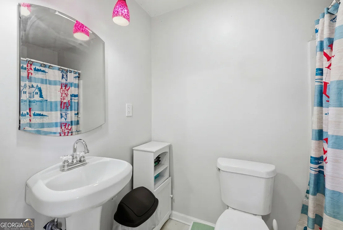 Photo of 1042 Lakeland Drive