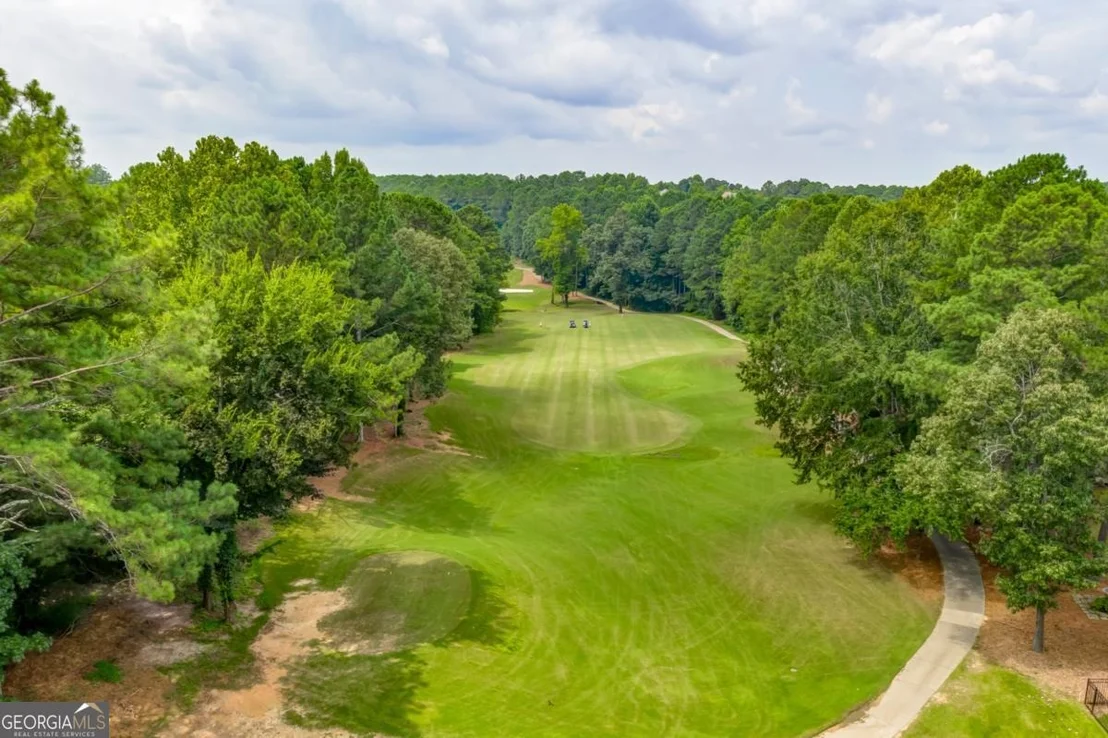 Photo of 407 Redwood Trail