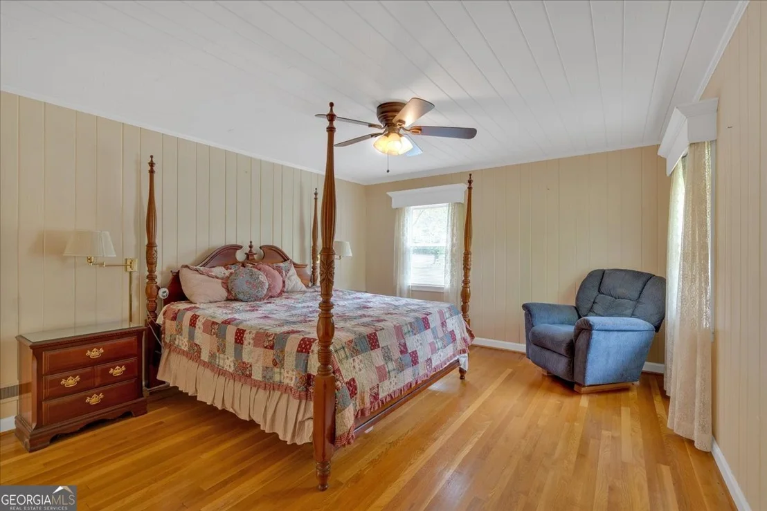 Photo of 107 Lakeview Drive