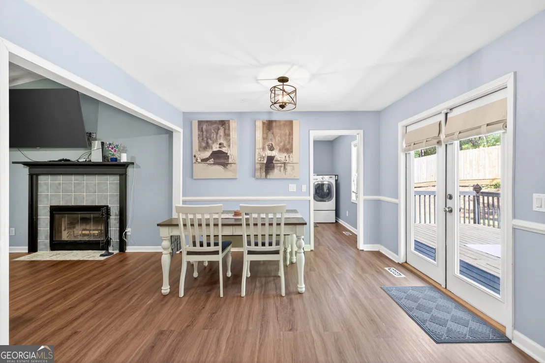 Photo of 386 Ridgewood Drive
