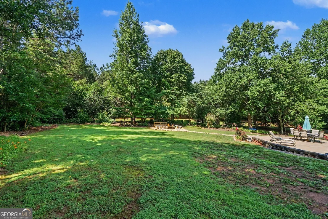 Photo of 385 Primrose Lane