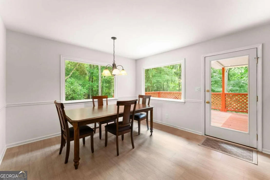 Photo of 2405 Brooks Road