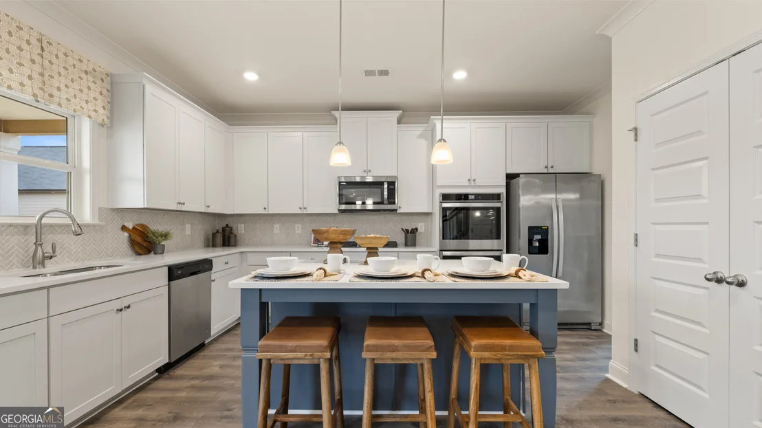 Photo of 1624 BERNARD Court