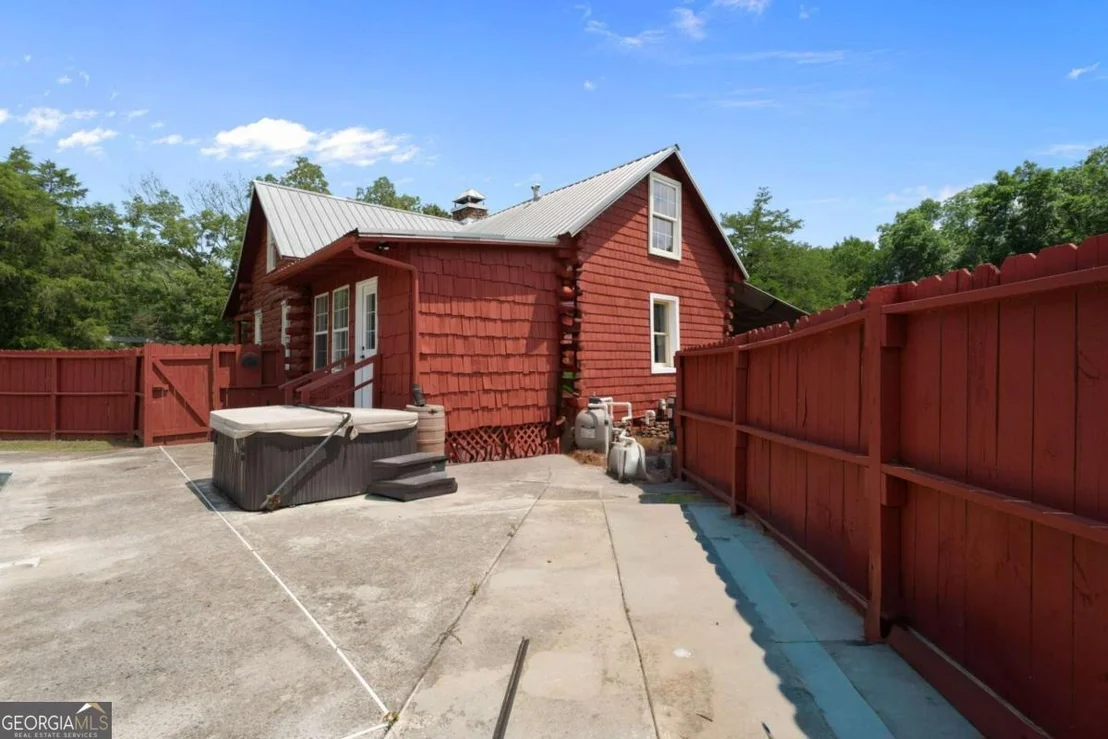 Photo of 2059 Cave Spring Road
