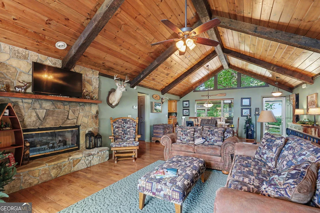 Photo of 2379 Ridgepole Drive