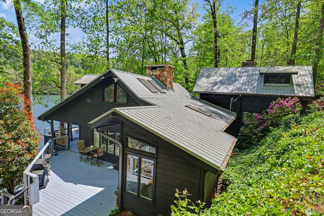 Photo of 418 Vickers Road