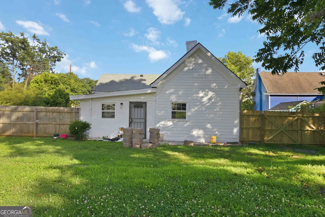 Photo of 6860 Main Street