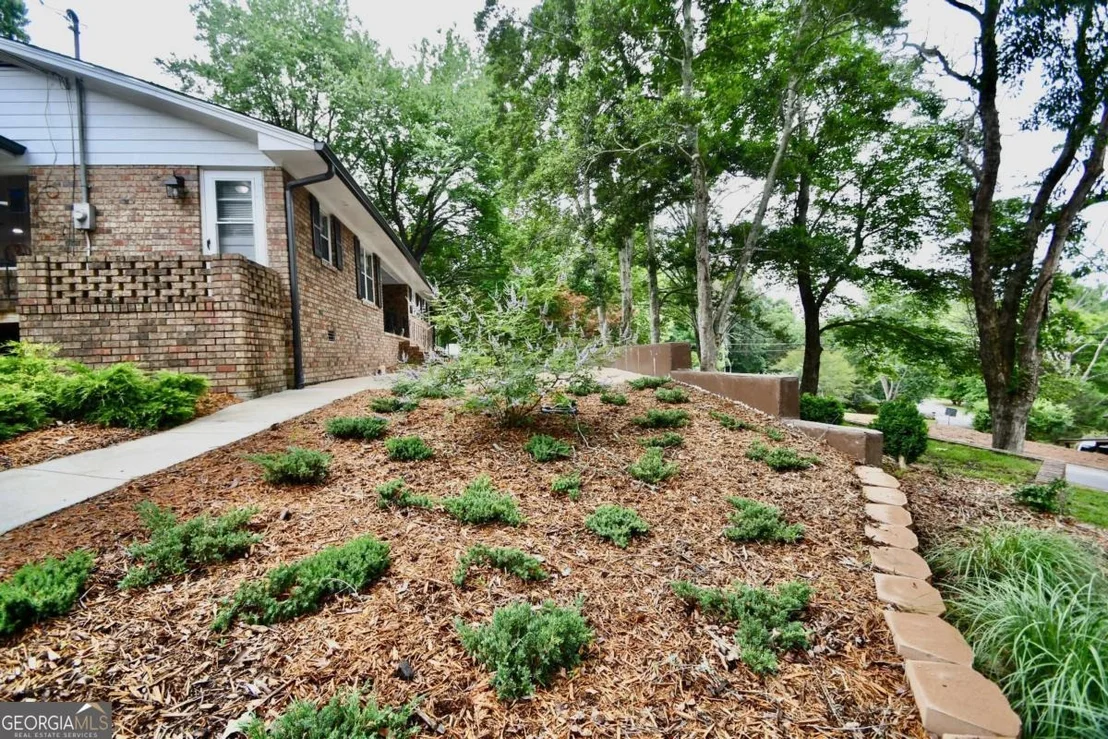 Photo of 280 Valleybrook Drive