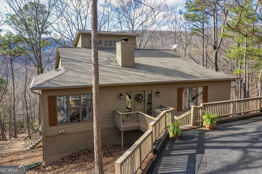 Photo of 100 Indian Pipe Drive